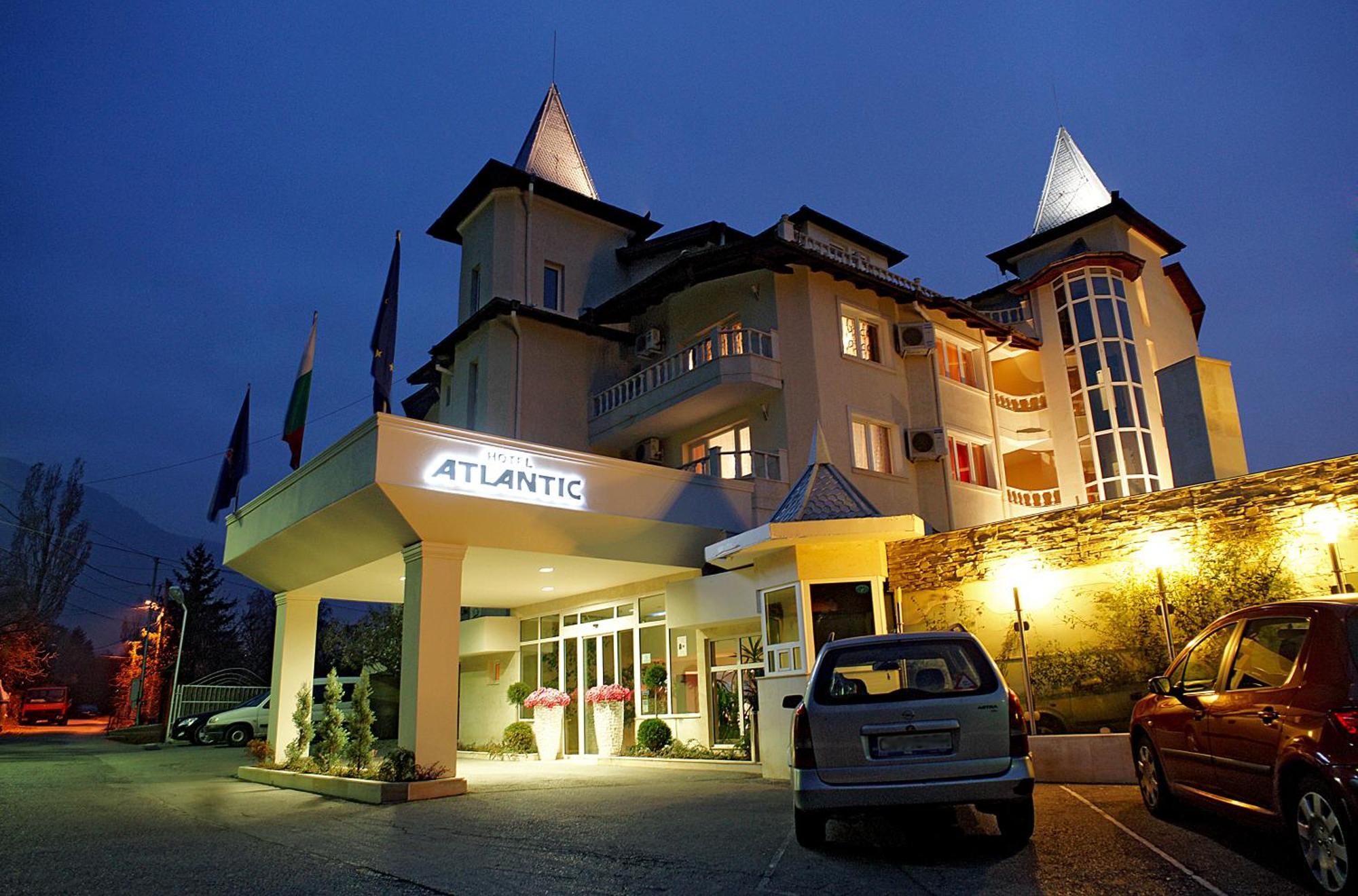 Atlantic - Free Parking Otel